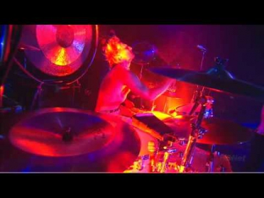 Velvet Revolver - Illegal I Song