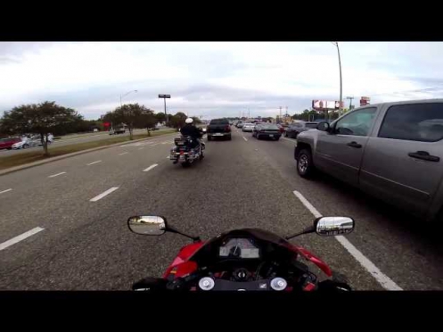 CBR600RR Vs. Police Harley Davidson