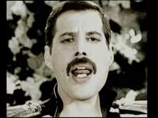 Freddie Mercury (Queen) - 'Living On My Own'