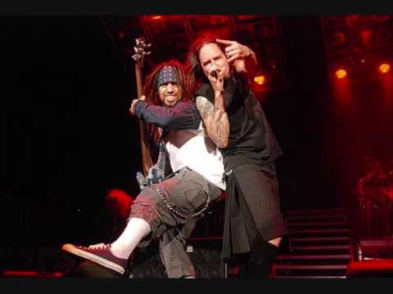 Fieldy feat. Jonathan Davis - Just For Now