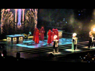 Madonna & Kazaky - Girl Gone Wild (Madonna WORLD TOUR Moscow 07.08.2012) (ОТКРЫТИЕ))