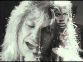 Mötley Crüe - You're All I Need