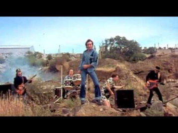 acϟdc- '74 Jailbreak music video-uncensored (Bon Scott 1976 HQ) -ɔpϟɔɐ