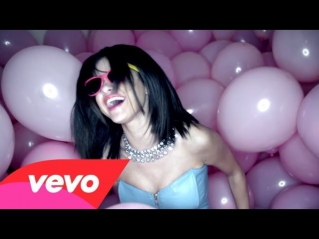 Selena Gomez & The Scene - Hit The Lights