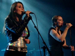 Anneke van Giersbergen / Agua de Annique ft. Sharon den Adel - 