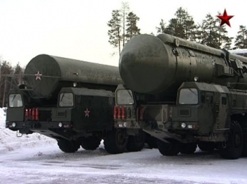«Тополь-М» готовится к параду на Красной площади